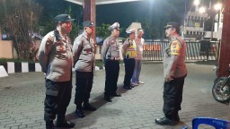 Pawas Intelkam Polsek Tegalsari Pimpin Apel Malam Persiapan Blue Light, Antisipasi Jam Rawan