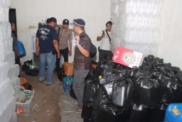 Tiga Orang Jadi Tersangka,Polres Blitar Kota Berhasil Ungkap Gudang Miras Ilegal