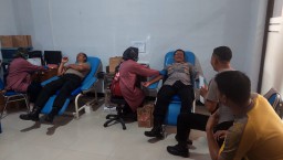 Anggota Polres Nganjuk Ramai-ramai Donorkan Darahnya Bantu Penuhi Stok PMI