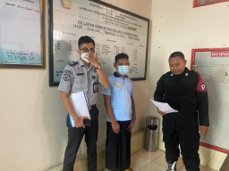 Berikan Pelayanan Prima, Lapas Narkotika Kelas IIA Pamekasan Kanwil Kemenkumham Jatim Rujuk Satu WBP ke RSUD