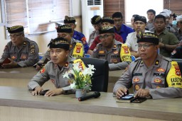 Wakapolres Kompol Prama Ikuti Pembinaan Rohani Agama Hindu