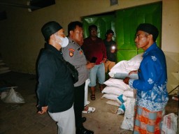 Belum Ditemukan Bukti Timbun Pupuk, Polisi Pulangkan Anggota Poktan di Situbondo