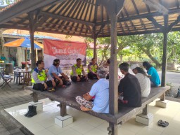 Polsek Kuta Selatan Gelar Jumat Curhat di Uluwatu, Bahas Kamtibmas Jelang Pemilu 2024