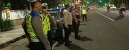 Polsek Gayungan Gelar Patroli Antisipasi 3C ke Bank dan Pemukiman Penduduk