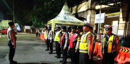 Libur Akhir Pekan Polisi Rayon 1 Polrestabes Surabaya Sisir Jalan Rawan Tawuran Remaja