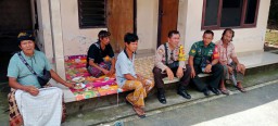 Tragis Warga Akhiri Hidupnya Dengan Gantung Diri, Babinsa Kunjungi Rumah Duka di Banjar Roban