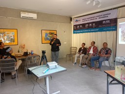BRUIN Gelar Pres Conference, Sensus Sampah Plastik 64 Lokasi se- Indonesia di Coffee Working Space Jalan Tegalsari Surabaya