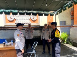 Jaga Harkamtibmas, Polda Bali Gelar Patroli Sambangi Tempat Penyimpanan Surat Suara