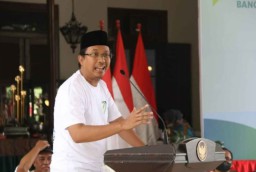 AMI ; Bubarkan Saja KPK Kalau Tidak Berani Memanggil dan Memeriksa Bupati Sidoarjo