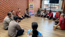Polsek Tegalsari Giat Jumat Curhat Bersama Vihara Dharmadwipa