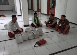 Bhabin Kelurahan Tegalsari Laksanakan Safari Sholat Dhuhur di Masjid Al Mustajabah