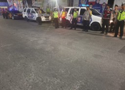 Polsek Benowo Bersama Rayon 7 Laksanakan Patroli Mantap Brata, Antisipasi Kejahatan Jalanan