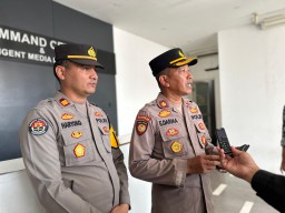 Diduga Mengantuk, Pengendara Daihatsu Terios Menabrak Pondasi Tiang