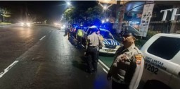 Polsek Gayungan Melaksanakan Patroli Di Daerah Rawan Pencurian Sepeda Motor