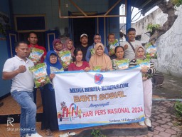 Indahnya Berbagi, Dalam Rangka Hari Pers Nasional 2024 (HPN) Media Jatiminvestigasinews.id Salurkan Sembako untuk Warga