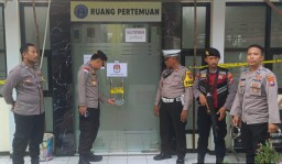 Kapolsek Simokerto Cek Personil Dan Gudang PPK Pastikan Di Jaga Ketat
