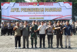 Kapolres Nganjuk Pimpin Apel Pergeseran Pasukan Personel Pam Pungut dan Hitung Suara Pemilu 2024
