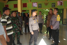 Kunjungi Anggota Pam TPS, Kapolres Nganjuk Pastikan Semua Siap