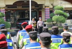 Kapolres AKBP Teguh Priyo Wasono Lepas 314 Personel BKO Polda Bali