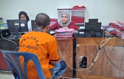 Polres Bondowoso Meringkus Seorang Pria yang Tega Melakukan Pencabulan Kepada Anak Tirinya Sendiri