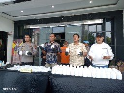 Warga Simo Gunung Kramat Kedapatan Barang Haram Berhasil Dibekuk Satresnarkoba Polrestabes Surabaya 