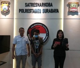 Satresnarkoba Polrestabes Surabaya Kembali Berhasil Amankan Tersangka Pengedar Narkoba