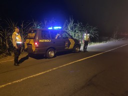 Demi Menjaga Kamtibmas Masyarakat, Polsek Abiansemal Tingkatkan Blue Light Patrol