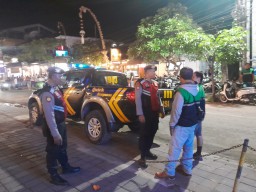 Unit Samapta Polsek Kuta Utara Blue Light Patrol Sambangi Obyek Wisata