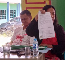 Kades Suka Damai Melakukan Mediasi Permasalahan Batas Lahan Hak Milik