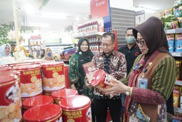 Sekda Kabupaten Sidoarjo Sidak Mamin Jelang Hari Raya Idul Fitri 1445 H