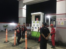 Pastikan Ketersediaan BBM Jelang Mudik Lebaran Polres Magetan Patroli ke SPBU