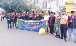 Jumat Berkah di Bulan Suci Ramadan DPD Madas Kortem Bagikan Takjil di Kabupaten Gresik