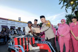 Berbagi Keberkahan di Bulan Ramadhan, Kapolrestabes Buka Bersama Abang Becak