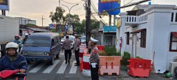 Pawas Polsek Sawahan Lakukan Pos Akhir, Guna Antisipasi Kemacetan Arus Lalu Lintas di Pos Pam Ketupat Lebaran 2024