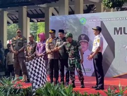 Bupati Sidoarjo Gus Muhdlor Berangkatkan 1.400 Peserta Mudik Gratis