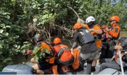 Ayah dan Anak Asal Driyorejo Gresik yang Tercebur Sungai, Ditemukan Meninggal Dunia