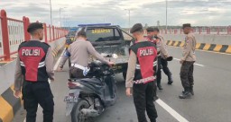 Viral! Sepeda Motor Tak Bertuan di Jembatan Suramadu KM 4, Telah Diidentifikasi Pemiliknya