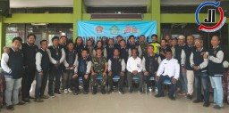 Peringatan HPN 2024, PWI Sidoarjo Bagikan Ratusan Sembako untuk Warga Terdampak Banjir di Tanggulangin
