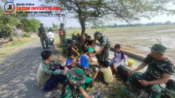 Satgas TMMD ke-120 Sidoarjo Membangun Kebersamaan dan Kesadaran Lingkungan Bersama Anak-anak Desa Penambangan