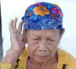 Saking Jengkelnya Jadi Korban Kriminalisasi Oknum Polres Pamekasan, Nenek Bahriyah Doakan Pihak yang Zalim Dilaknat 