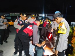Patroli Skala Besar Polsek jajaran dan Satsamapta Polres Nganjuk Jaring Dua Pemuda yang Kedapatan bawa Pil Dobel L