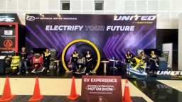 Produk United E-Motor Mulai Dari 10 Jutaan Hingga 50 Jutaan Hadir di IIMS Dengan Gratis EV Experience