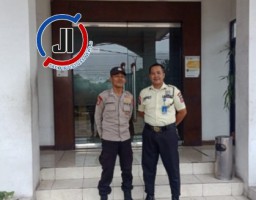Pastikan Keamanan di Objek Vital Bank Panin, Polsek Asemrowo Laksanakan Patroli 3C