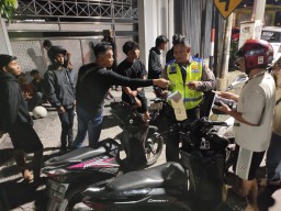 Polisi Sita 67 Motor Knalpot Brong Terindikasi Balap Liar di Surabaya