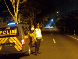 Patroli Biru Polsek Abiansemal Strong Point Jalur Rawan Tindak Kriminalitas, Guna Pemeliharaan Kamtibmas Tetap Kondusif