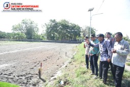 Plt. Bupati Sidoarjo Sidak 120 Hektar Sawah Desa Kupang yang Kekurangan Air