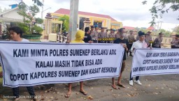 Keluarga Dila Gelar Aksi, Minta Polres Sumenep Cepat Tahan Para Pelaku