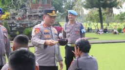 Polresta Denpasar Gelar Upacara Pembaretan Bintara Remaja Lulusan Tahun 2024