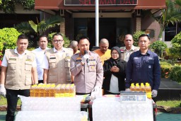 Polisi Bongkar Produsen Minyak Kita’ Palsu Beromzet Ratusan Juta Rupiah di Malang