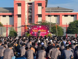 Lapas Narkotika Kelas IIA Pamekasan Kanwil Kemenkumham Jatim Gelar Sholat Idul Adha 1445 H dan Pemotongan Hewan